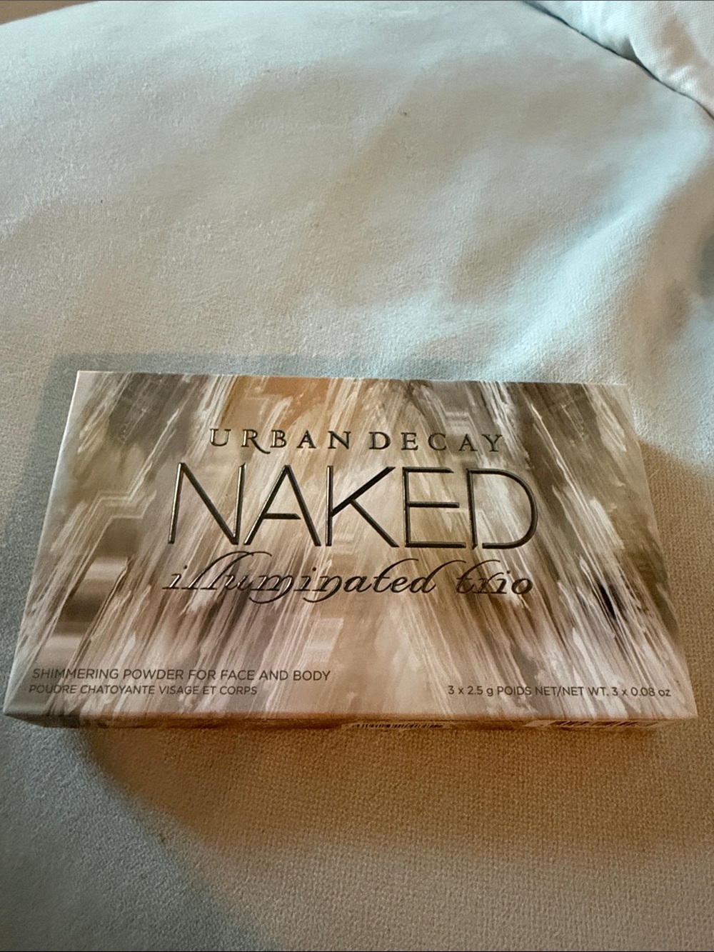 Urban Decay Naked Illuminated Trio Shimmering Powder - Beige & Gold Tones